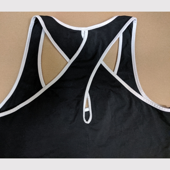 Banana Republic Crossed back Tank - Picture 2 of 4
